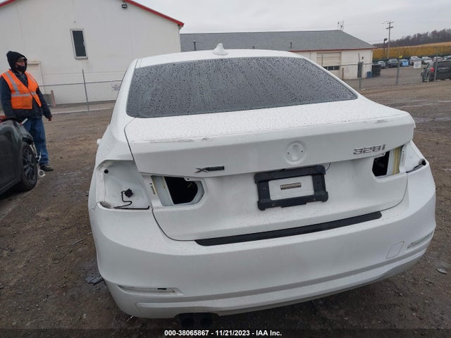BMW 328i Xdrive 2014 WBA3B5G51ENS08675 Image 16