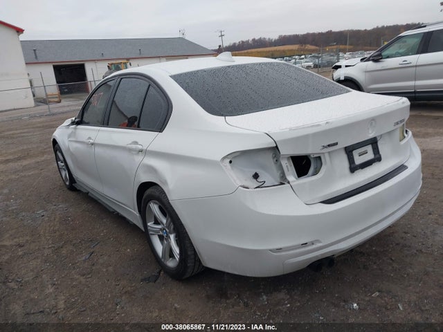 BMW 328i Xdrive 2014 WBA3B5G51ENS08675 Image 3
