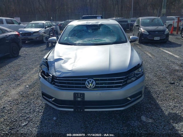 1VWBT7A37HC075349 Volkswagen Passat 1.8t Se