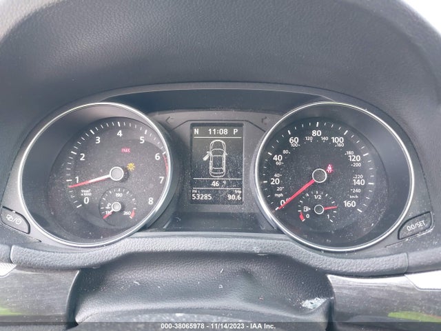 1VWBT7A37HC075349 Volkswagen Passat 1.8t Se