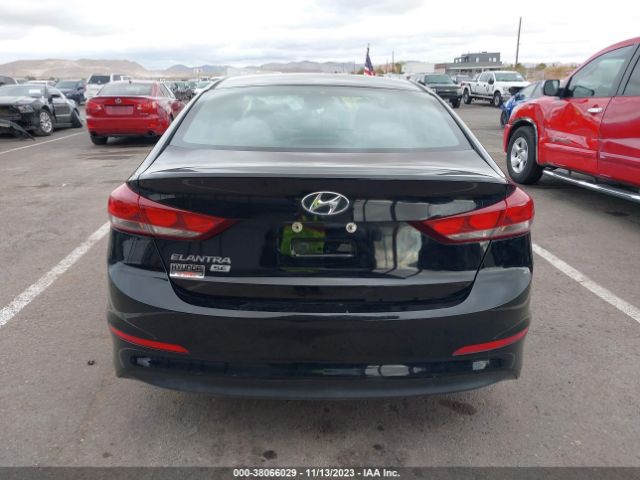 KMHD74LF2JU589045 Hyundai ELANTRA SE