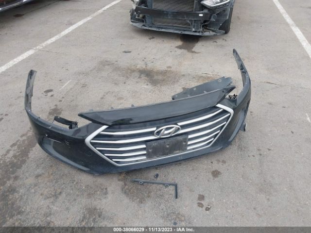 KMHD74LF2JU589045 Hyundai ELANTRA SE