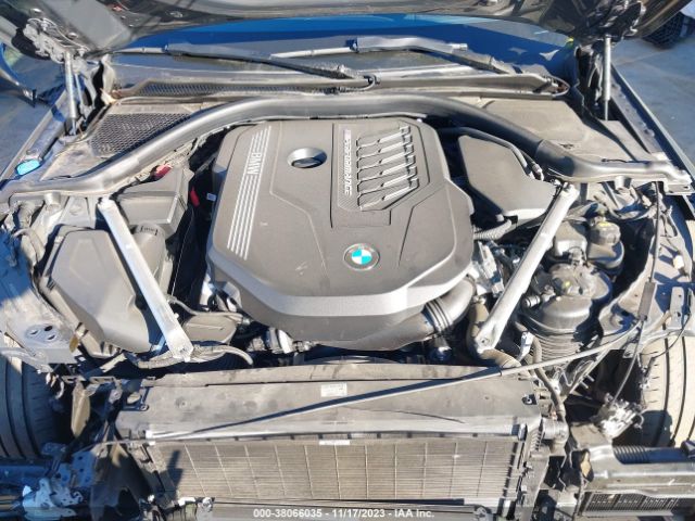 WBA83AP01NCK21146 BMW M440I