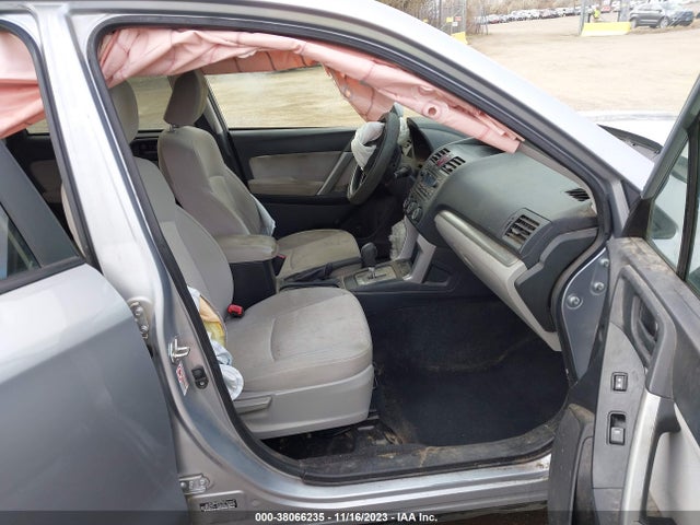 Subaru Forester 2.5i Premium 2015 JF2SJADC0FH821384 Image 5