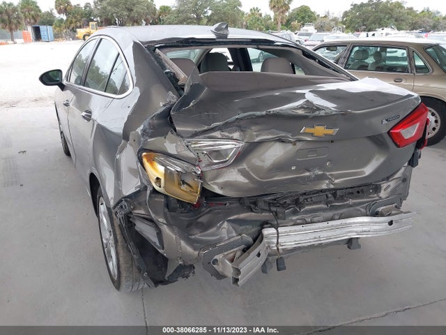 Chevrolet Cruze Premier Auto 2018 1G1BF5SM1J7175315 Image 6