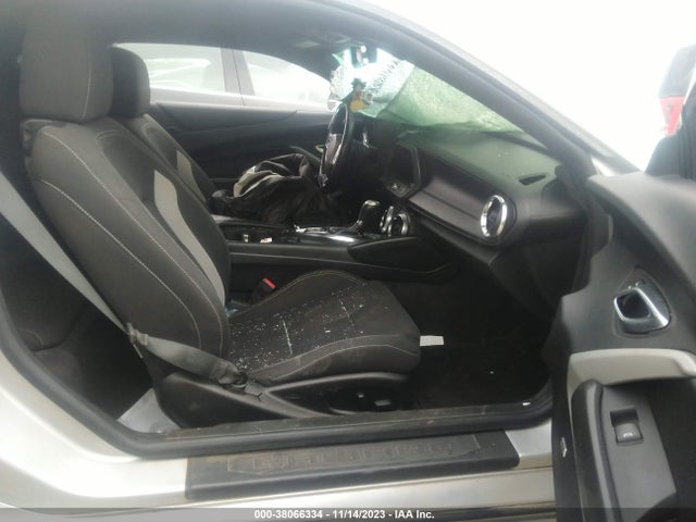 Chevrolet Camaro 1lt 2018 1G1FB1RX1J0170503 Image 5