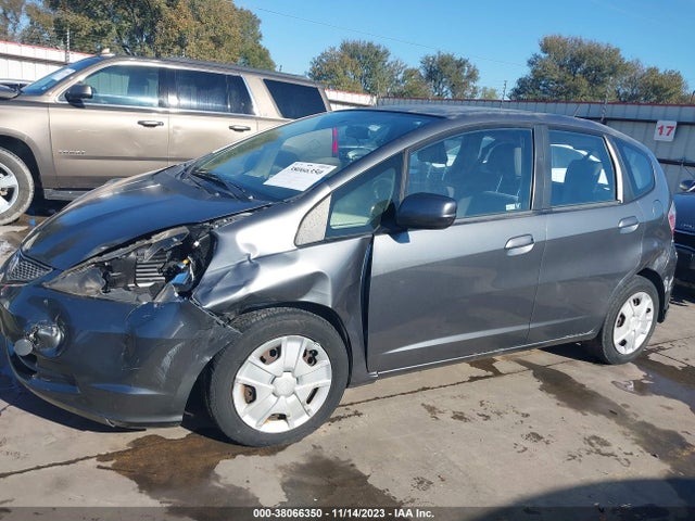 2012 HONDA FIT VIN: JHMGE8H38CS007508