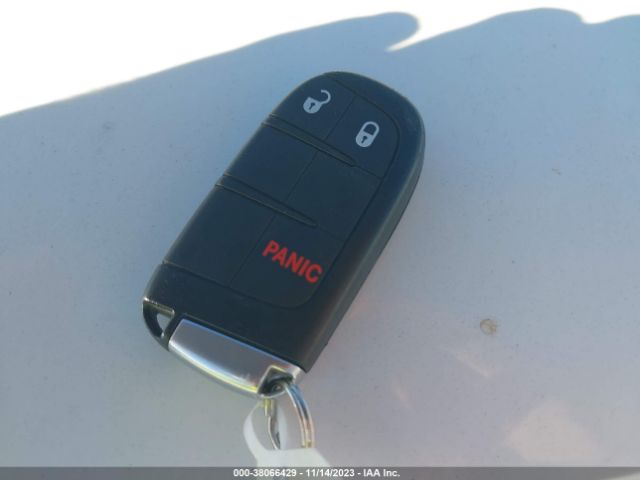 3C4PDCAB6JT229680 Dodge JOURNEY SE