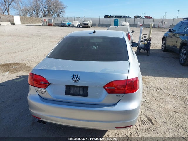 2014 VOLKSWAGEN JETTA 1.8T SE VIN: 3VWB07AJ4EM416935