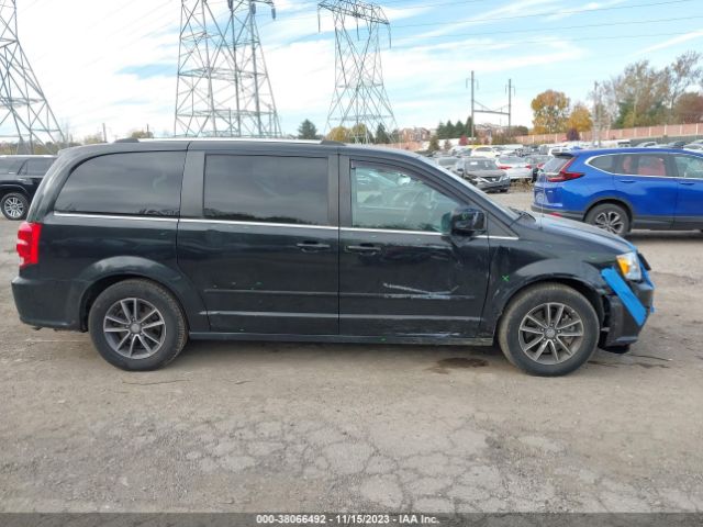 2C4RDGCG5HR842251 Dodge Grand Caravan Sxt