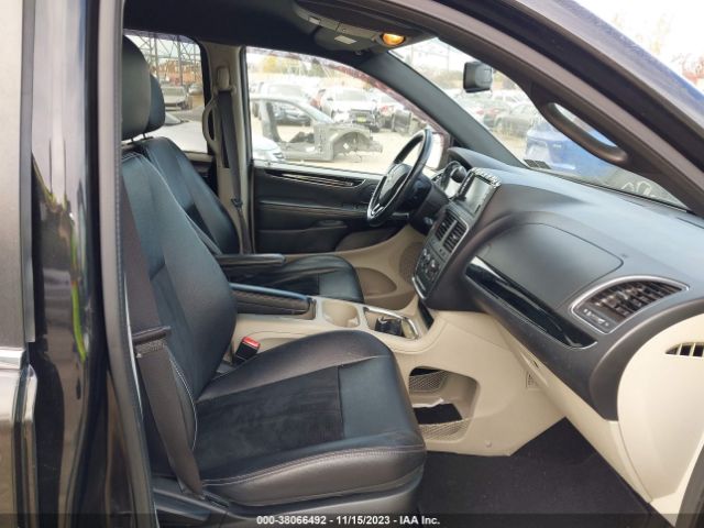 2C4RDGCG5HR842251 Dodge Grand Caravan Sxt