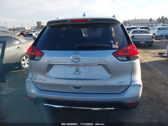 Nissan ROGUE SV 2017 JN8AT2MT4HW151724 Image 17