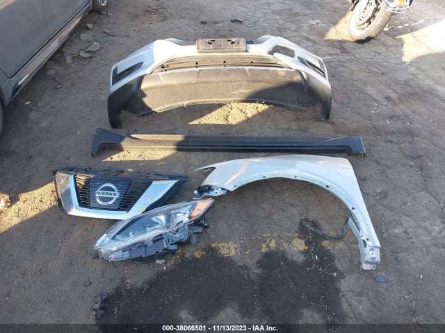 Nissan ROGUE SV 2017 JN8AT2MT4HW151724 Image 12