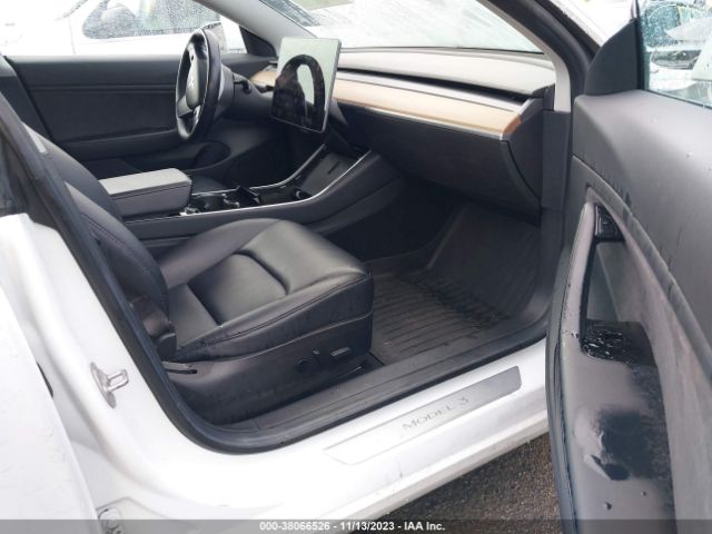 5YJ3E1EB9JF054687 Tesla Model 3 Long Range/performance