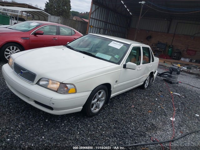 2000 VOLVO S70 SE VIN: YV1LS61JXY2654239