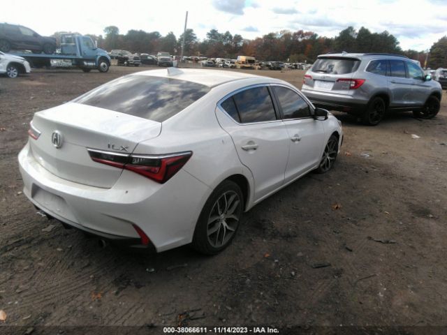 19UDE2F76NA003684 Acura Ilx Premium Package