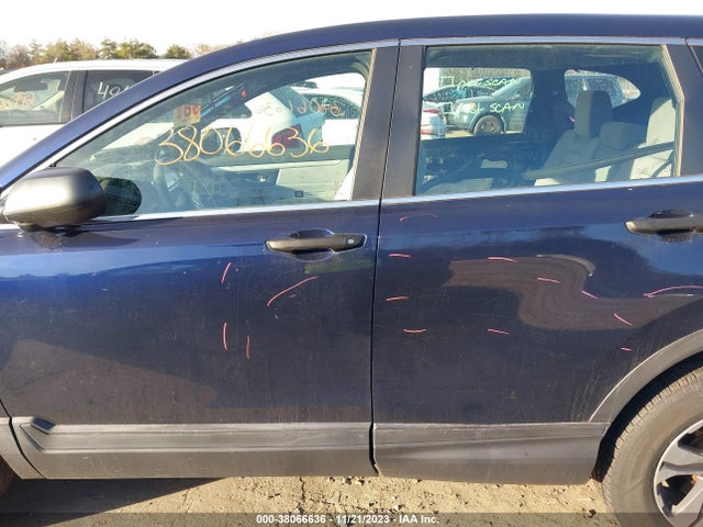 Honda CR-V LX 2018 2HKRW6H33JH204173 Image 14