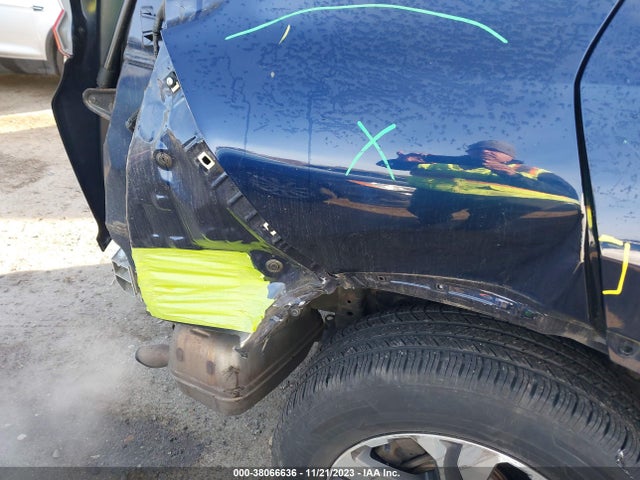 Honda CR-V LX 2018 2HKRW6H33JH204173 Image 6