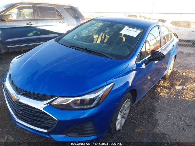 Chevrolet CRUZE LT 2019 1G1BE5SM9K7138498 Image 2