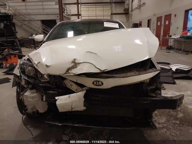 KIA OPTIMA EX 2015 5XXGN4A74FG379093 Image 13