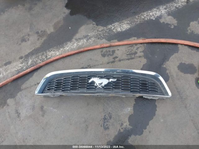 1ZVBP8AM9E5321630 Ford Mustang V6
