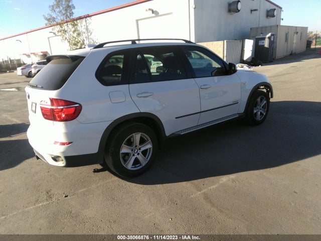 2012 BMW X5 XDRIVE35D VIN: 5UXZW0C5XCL667172