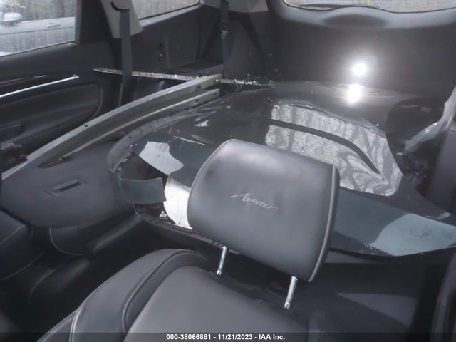 2019 BUICK ENCLAVE AWD AVENIR VIN: 5GAEVCKW7KJ252904