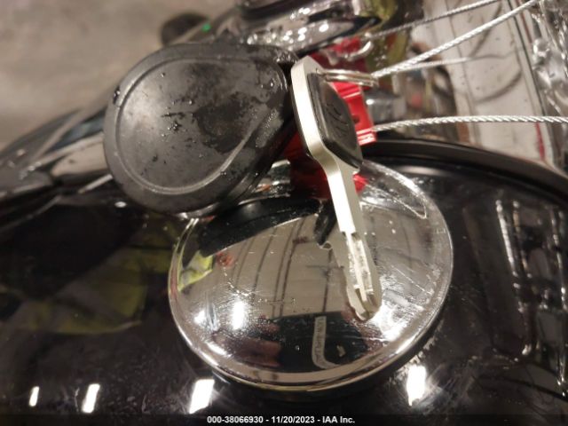 2021 HARLEY-DAVIDSON FLHC 1HD1YAJ12MB020320 Photo 10