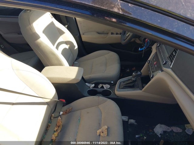 Hyundai ELANTRA SE 2017 5NPD84LF2HH130605 Image 5