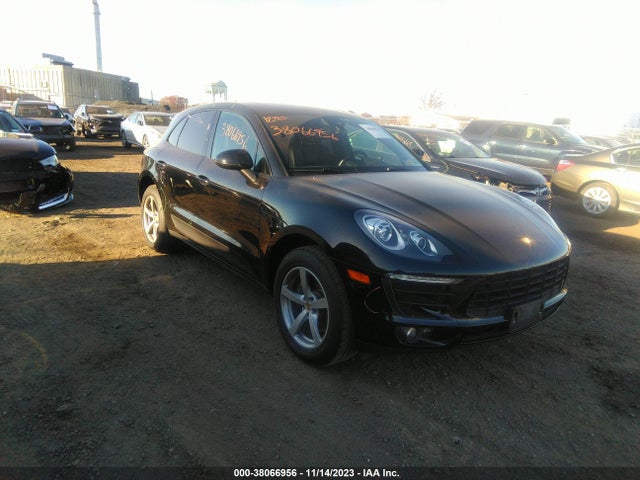 2018 PORSCHE MACAN WP1AA2A55JLB06191 Photo 0
