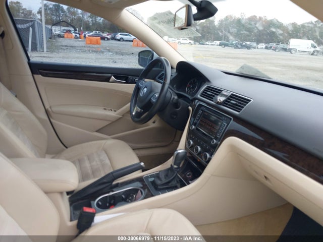 1VWCN7A38EC050602 Volkswagen Passat 2.0l Tdi Sel Premium