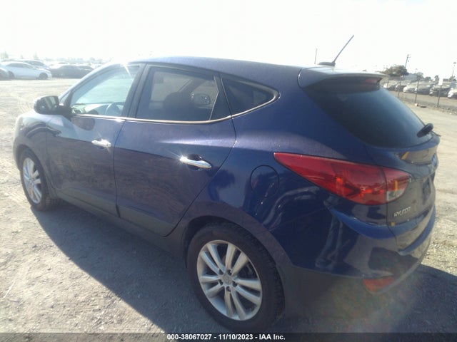 2011 HYUNDAI TUCSON LIMITED VIN: KM8JU3AC3BU141400