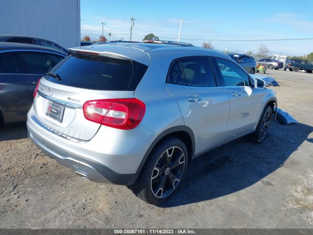 2019 MERCEDES-BENZ GLA 250 WDCTG4GB2KJ584769 Photo 3