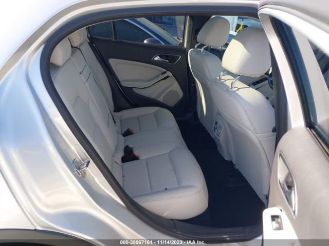 2019 MERCEDES-BENZ GLA 250 WDCTG4GB2KJ584769 Photo 7