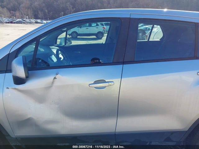 Chevrolet TRAX LS 2017 KL7CJNSBXHB213797 Image 14