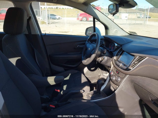 Chevrolet TRAX LS 2017 KL7CJNSBXHB213797 Image 5