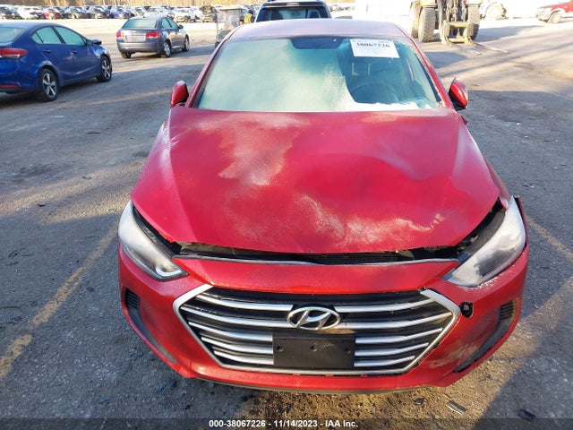 2018 HYUNDAI ELANTRA SE VIN: 5NPD74LF1JH242059