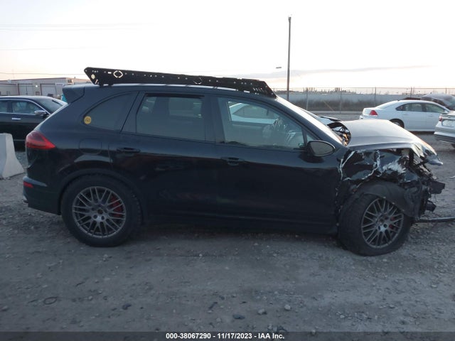 WP1AC2A2XFLA80713 Porsche Cayenne Turbo