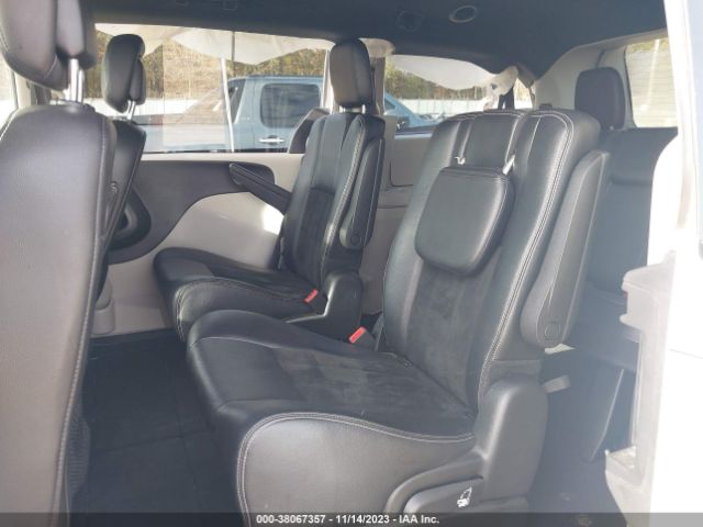 2C4RDGCG0KR618327 Dodge Grand Caravan Sxt