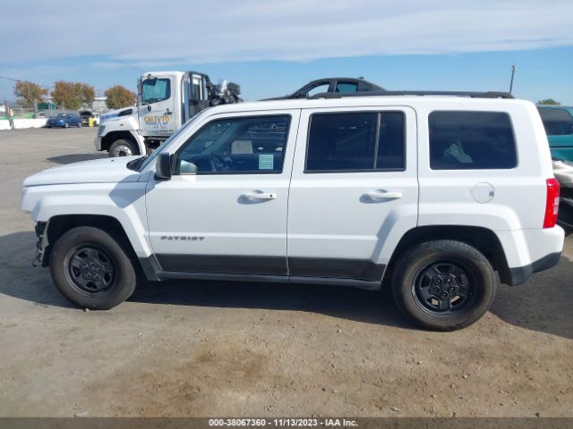 1C4NJPBA0GD628838 Jeep Patriot Sport