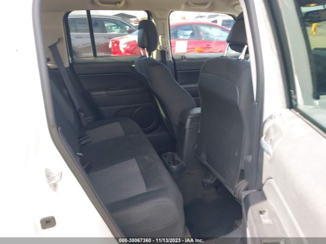 1C4NJPBA0GD628838 Jeep Patriot Sport