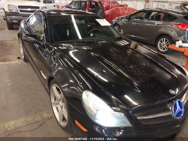 2009 MERCEDES-BENZ SL 550 VIN: WDBSK71FX9F147921