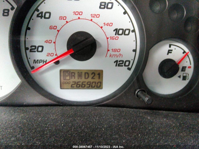 2004 FORD ESCAPE XLS VIN: 1FMYU02154KA18884
