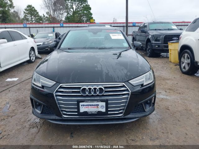 WAUDNAF41KA014860 Audi A4 45 Premium