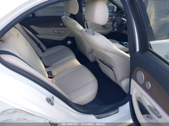 WDDZF4KB8HA192226 Mercedes-Benz E 300 4matic