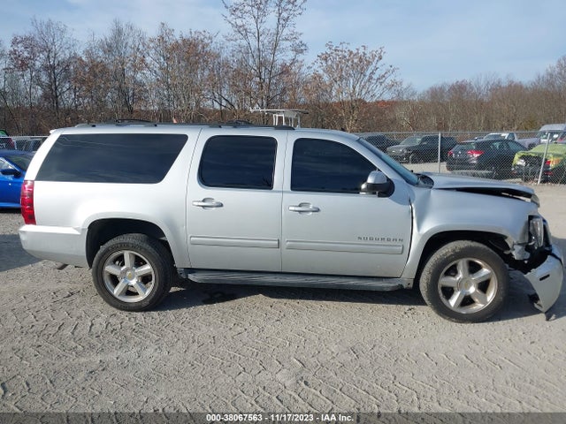 Chevrolet Suburban 1500 Ls 2014 1GNSKHE77ER139124 Image 13