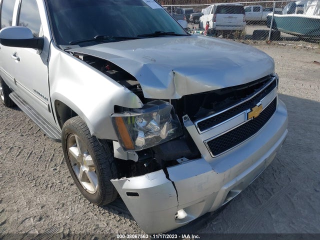 Chevrolet Suburban 1500 Ls 2014 1GNSKHE77ER139124 Image 6