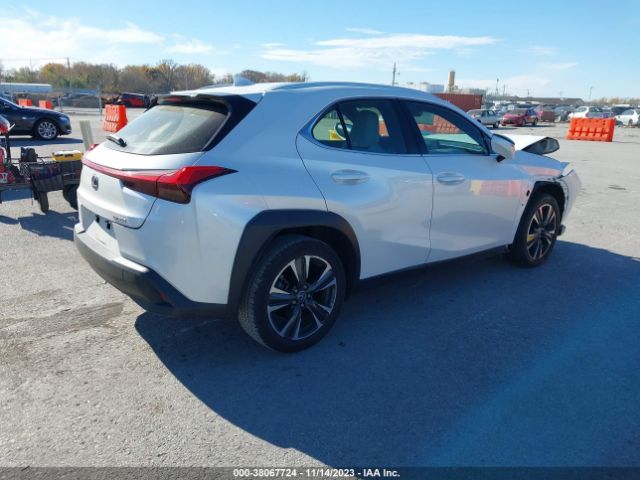JTHY3JBH6K2020780 Lexus UX 200