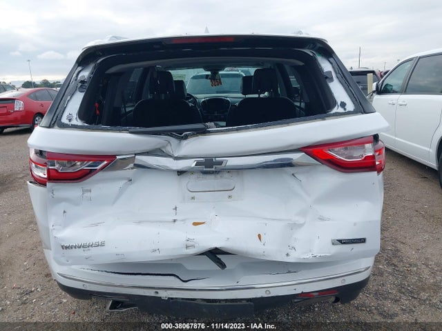 Chevrolet Traverse Premier 2018 1GNERKKW4JJ224948 Image 16