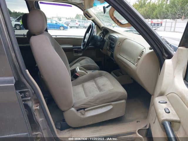 2005 FORD EXPLORER SPORT TRAC XLS/XLT VIN: 1FMZU67KX5UB74532
